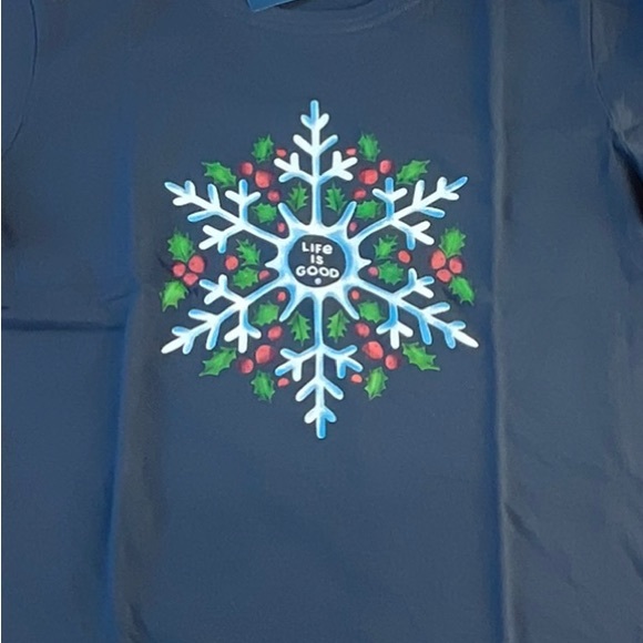 NWT Life is Good Crusher Snowflake Berries Tee - Picture 4 of 7
